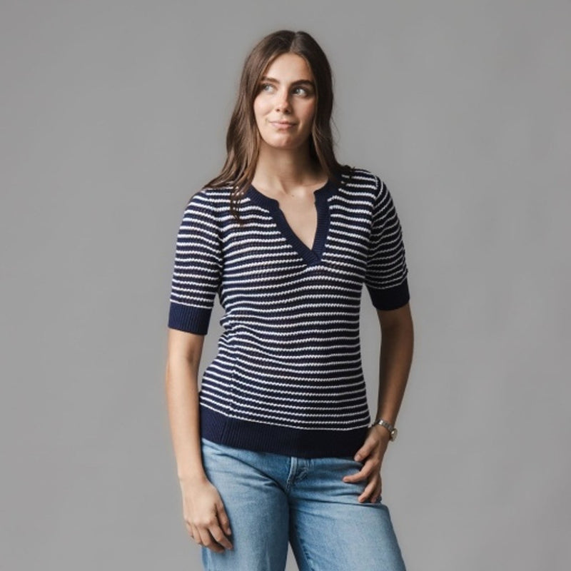 Hope & Henry - Womens Organic V-Neck Short Sleeve Sweater
