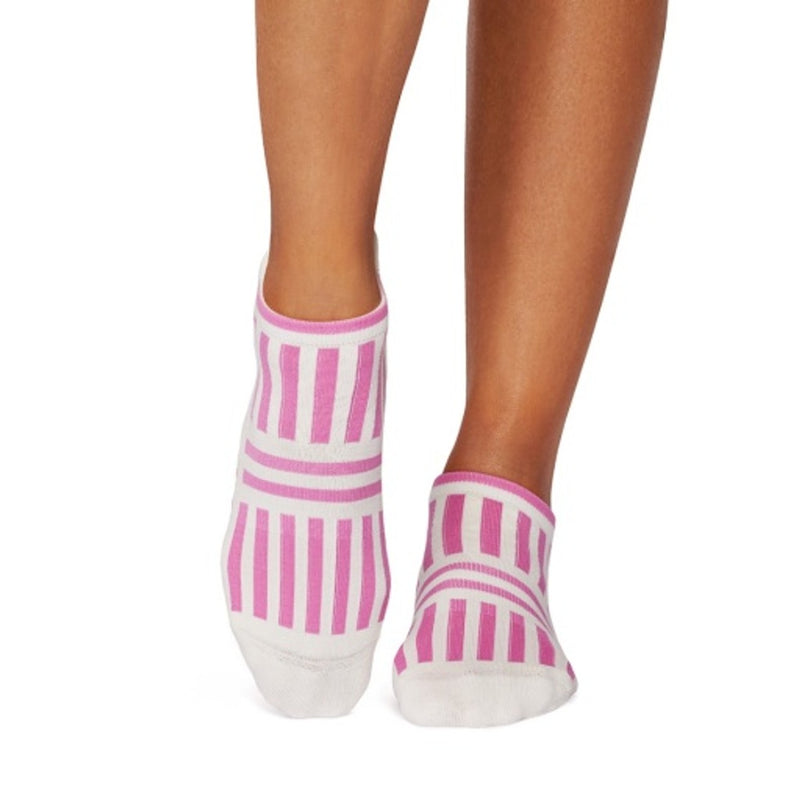 Thirty Three Threads - Unisex Grip Savvy Buttercup - Buttercup