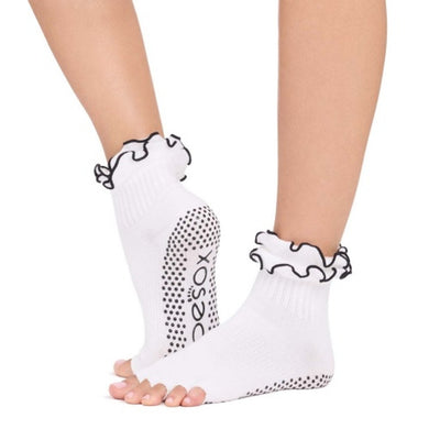 Thirty Three Threads - Unisex Grip H/T Melody Frilly White