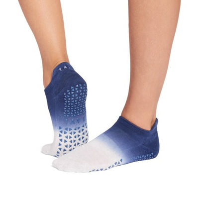 Thirty Three Threads - Unisex Grip Savvy Soft Blue Ombre - Soft Blue Ombre