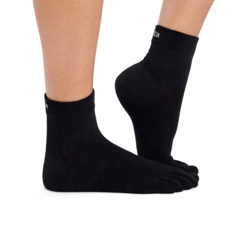 Thirty Three Threads - Unisex Active Mini Crew Black
