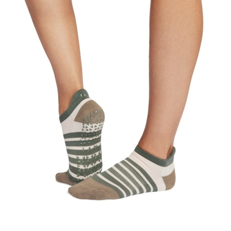 Thirty Three Threads - Unisex Grip Savvy Evergreen - Evergreen