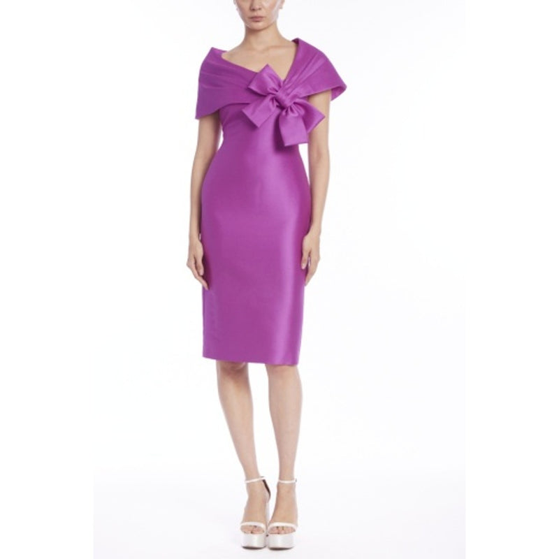 Badgley Mischka - Womens Portrait Bow Collar